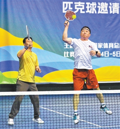 選手在匹克球比賽中。 曹建雄攝（影像中國）