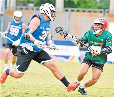 運動員在2025年全國棍網球錦標賽比賽中。   賽事組委會供圖