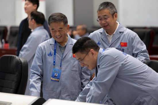 202464ڱwп϶̖΄տOӋƣL̖\dOӋ|϶̖΄ոOӋǰ϶̖΄Mչr