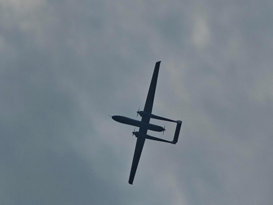 5月18日，人工影響天氣專用型“雙尾蝎A”無人機系統在飛行中。新華社記者 謝佼 攝