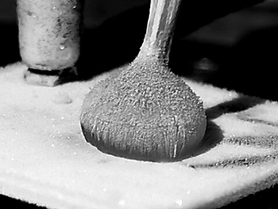 半導體熱電片滴水成冰(局部)