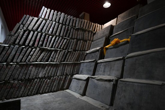 藏于云居寺地宮的石經（6月7日攝）。新華社記者 陳鐘昊 攝