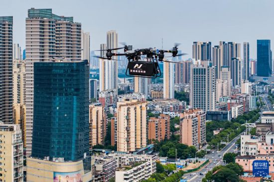 6月16日，一架無人機在飛行中（無人機照片）。新華社記者 伍志尊 攝