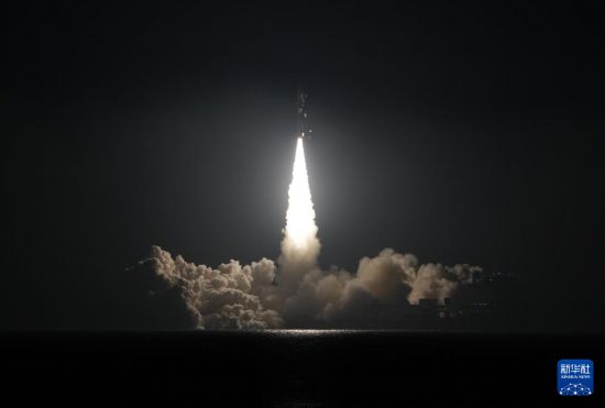 9月9日3時48分，我國太原衛星發射中心在山東日照附近海域使用捷龍三號運載火箭，成功將吉利星座05組衛星發射升空，衛星順利進入預定軌道，發射任務獲得圓滿成功。新華社發（郭金祺 攝）