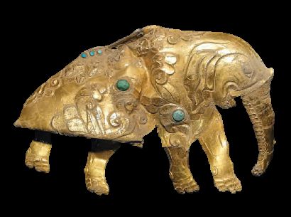 血渭一號墓出土的鑲綠松石金象飾片(中國社科院考古所供圖)