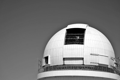 位于青海冷湖的墨子巡天望遠鏡。新華社發