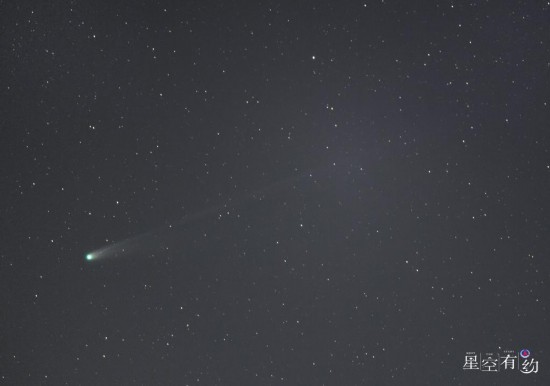 10月20日晚，在北京門頭溝區拍攝的萊蒙彗星。（趙忠華 攝）