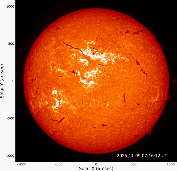 這是“羲和號”北京時間11月9日15時許觀測的X1.7級耀斑過程。（南京大學太陽科學數據中心供圖）
